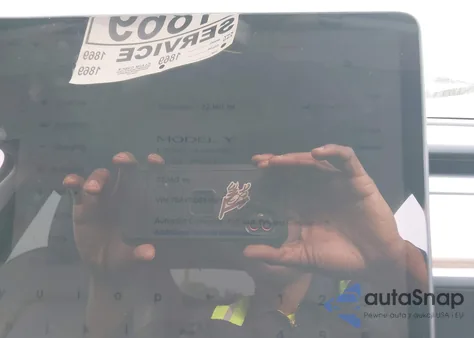 2022 Tesla Model Y Long Range Dual Motor All-Wheel Drive from USA, damaged, VIN 7SAYGDEE1NF515224